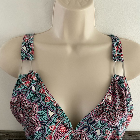 Spanx Love Your Assets by Sara Blakely one-piece swimsuit size medium - Picture 2 of 8